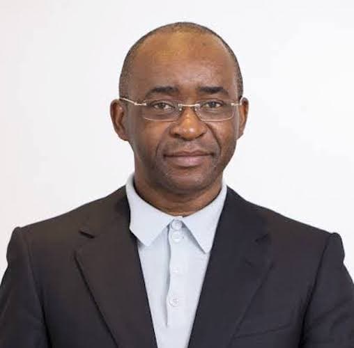 Portrait of Strive Masiyiwa